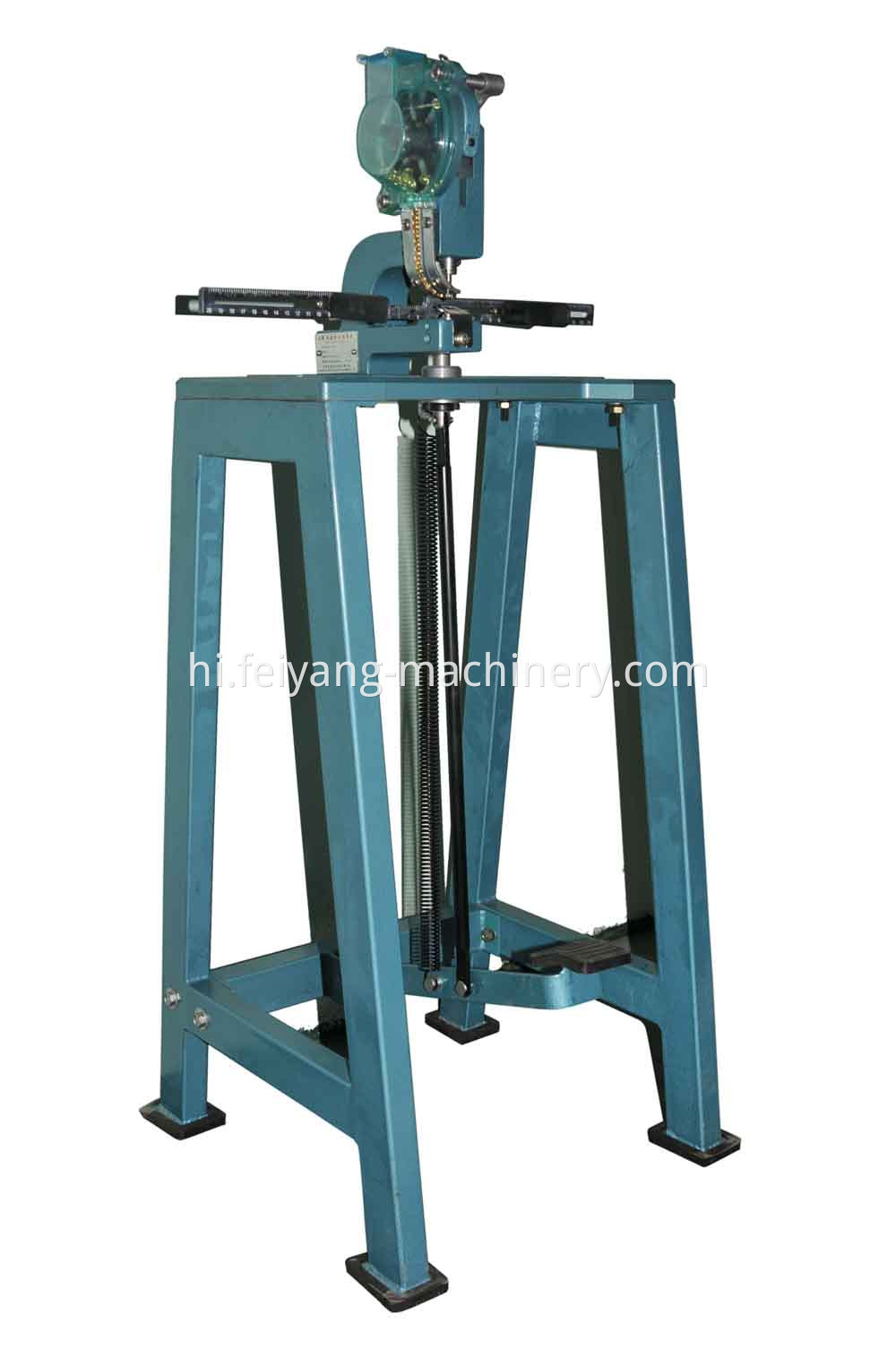 single head pedal eyelet machine